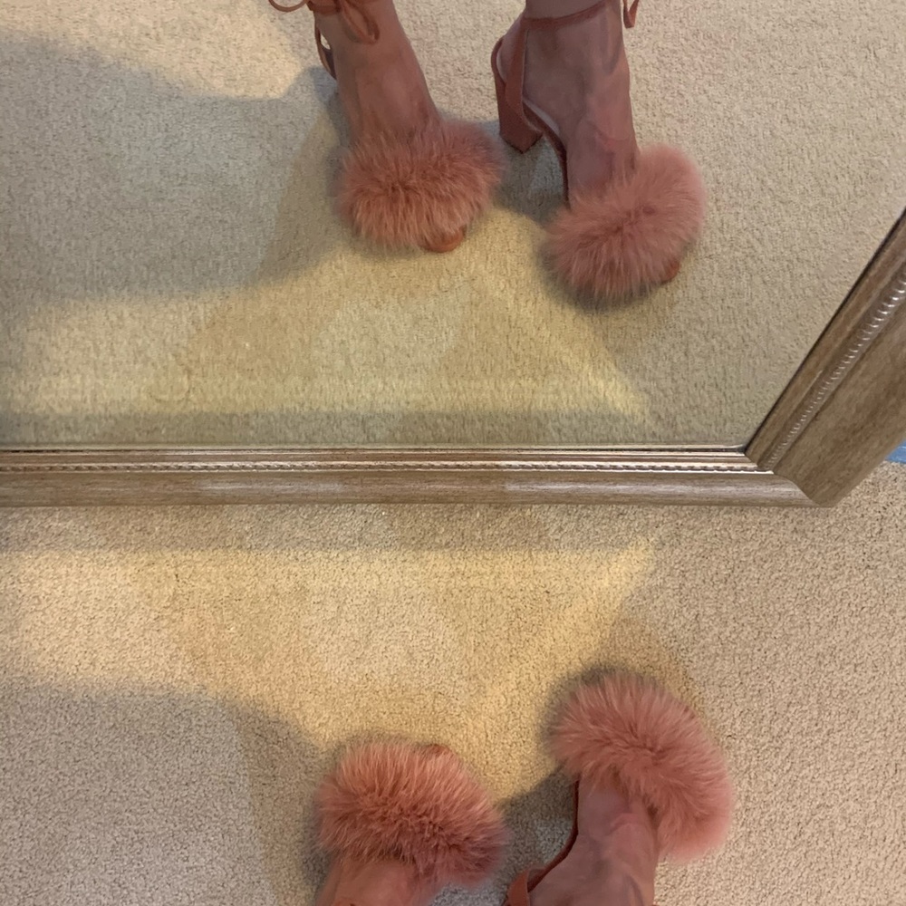 Loeffler Randall Nicolette - Picture 5 of 5